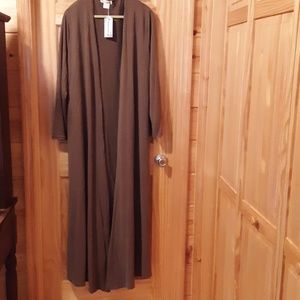 Duster jacket with pockets and side slits